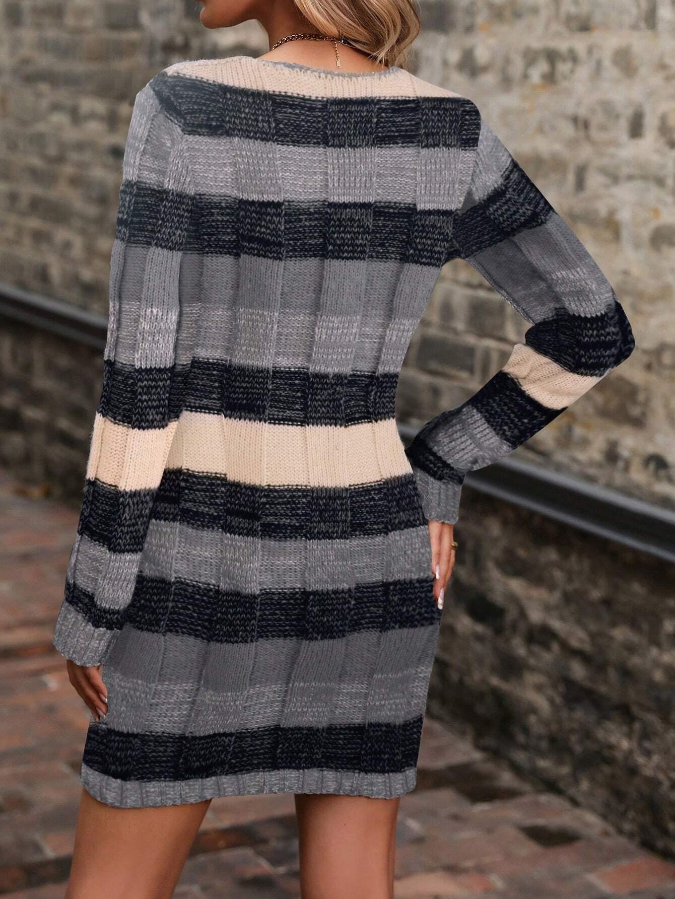 LUNE Color-Block Pattern Dual Pocket Sweater Dress